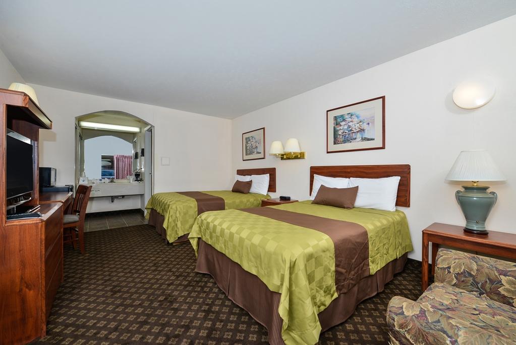Americas Best Value Inn & Suites Williamstown Δωμάτιο φωτογραφία